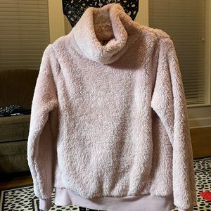 Lukka Lux pale pink fluffy pullover high collar Small